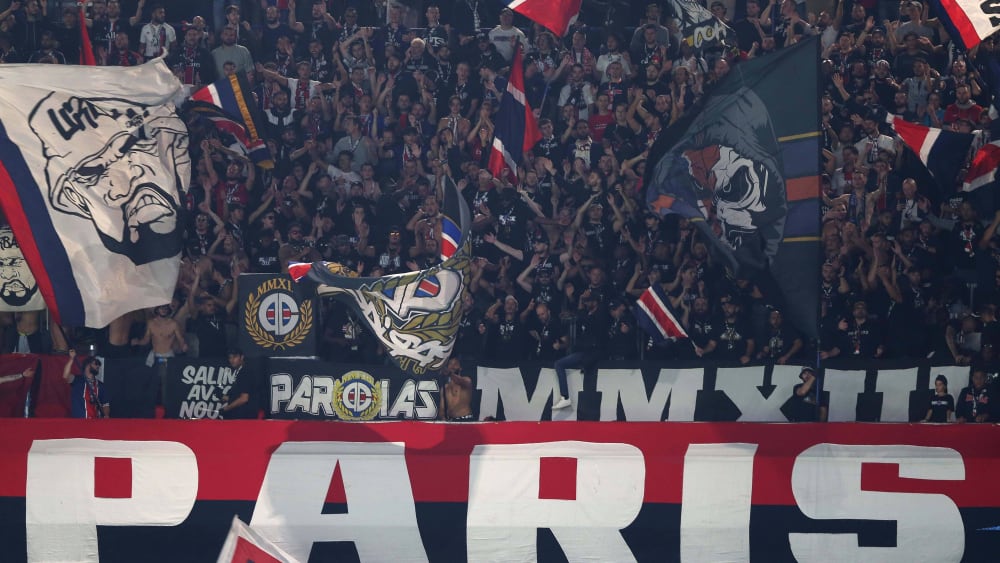 Fielen am Sonntagabend unangenehm auf: Fans von Paris St. Germain.