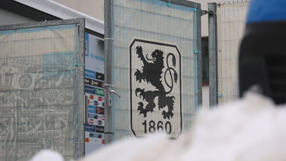 Verschneite Löwen: 1860 kann am Samstag gegen RWE nicht spielen.