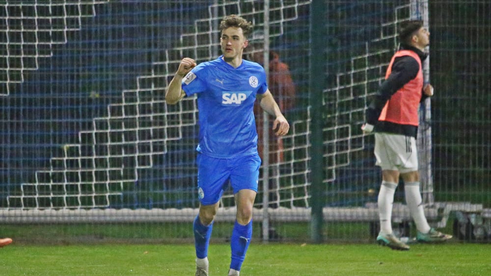 Jonas Arcalean (Walldorf) bejubelt das 1:0.