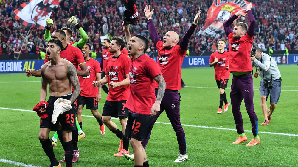 Finale erreicht: Leverkusens Spieler jubeln nach dem Halbfinal-Rückspiel gegen Rom.