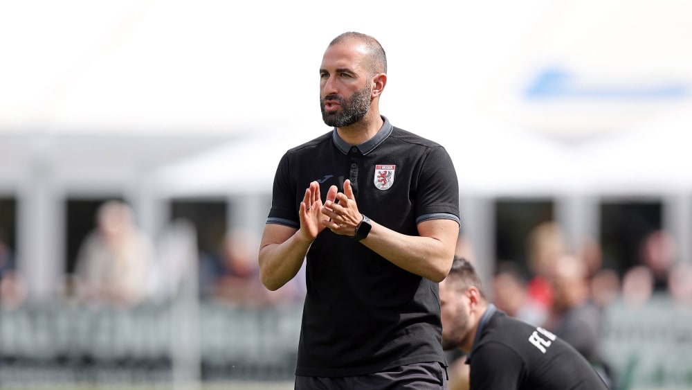 Daniyel Cimen und der FC Gießen wollen die Meisterschaft und den Aufstieg im Derby unter Dach und Fach bringen.