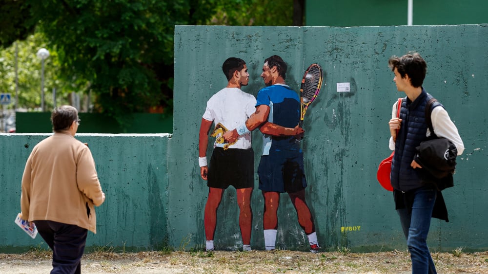 Als Mural des Italianers Salvatore Benintende gibt es das Doppel schon: Rafael Nadal und Carlos Alcaraz auf einer Wand in Madrid.