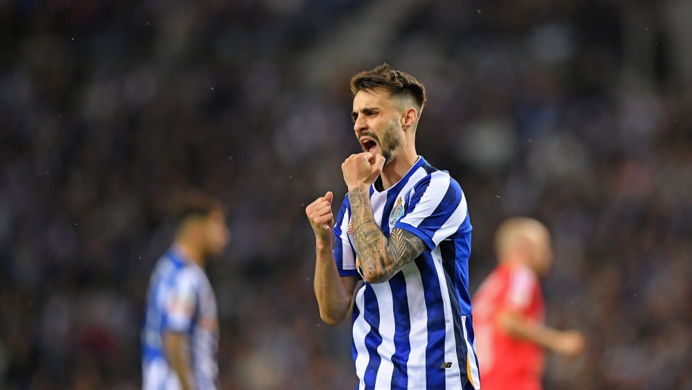 Porto oder der VfB? Portugals Mittelfeldmann Fabio Vieira könnte bald in der Bundesliga aufschlagen.