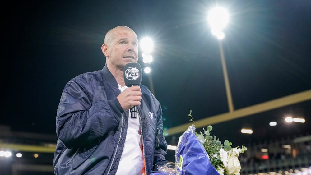FC Luzern: Emotionaler Abschied von Coach Mario Frick - kicker