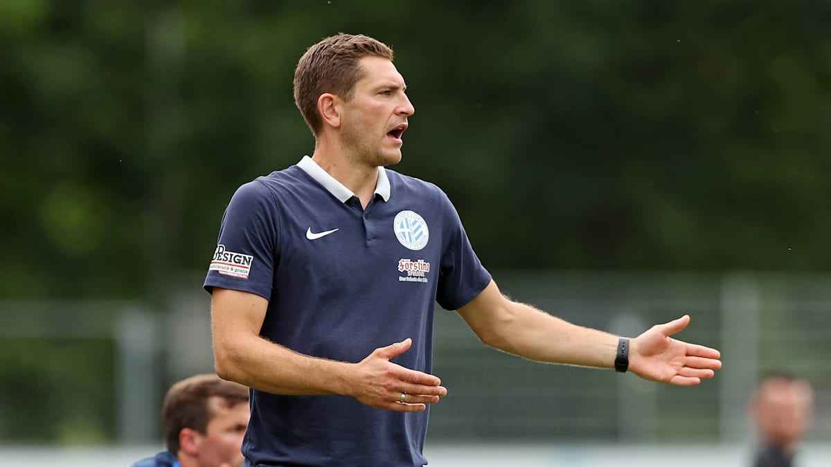 H-nfeld-bedauert-Helmke-Abschied-Wir-sch-tzen-seine-sehr-sehr-gute-Arbeit-