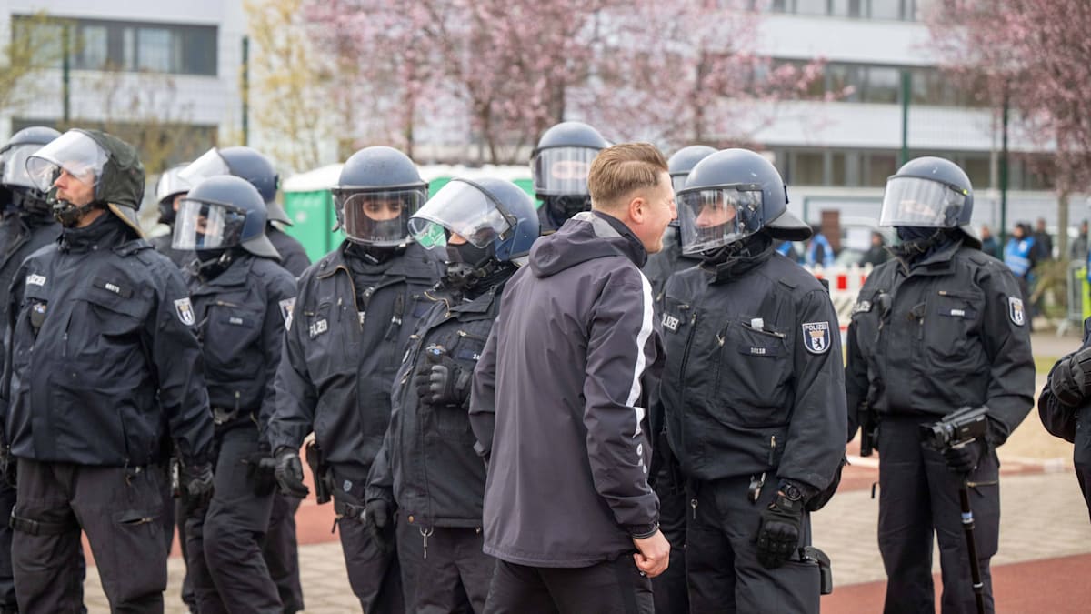 Festnahmen und Verletzte nach Pokalduell zwischen BFC Dynamo und Sparta Lichtenberg