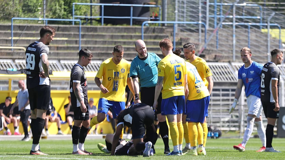 Strittiger Platzverweis nach 64 Sekunden: Lok patzt und öffnet Jena die Tür im Titelrennen