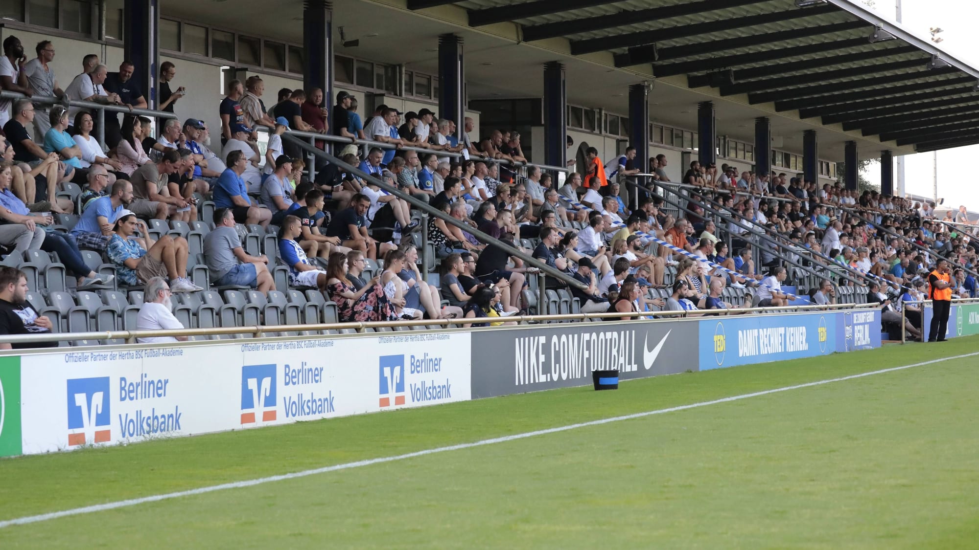 Die Stadien der Regionalliga Nordost - kicker 
