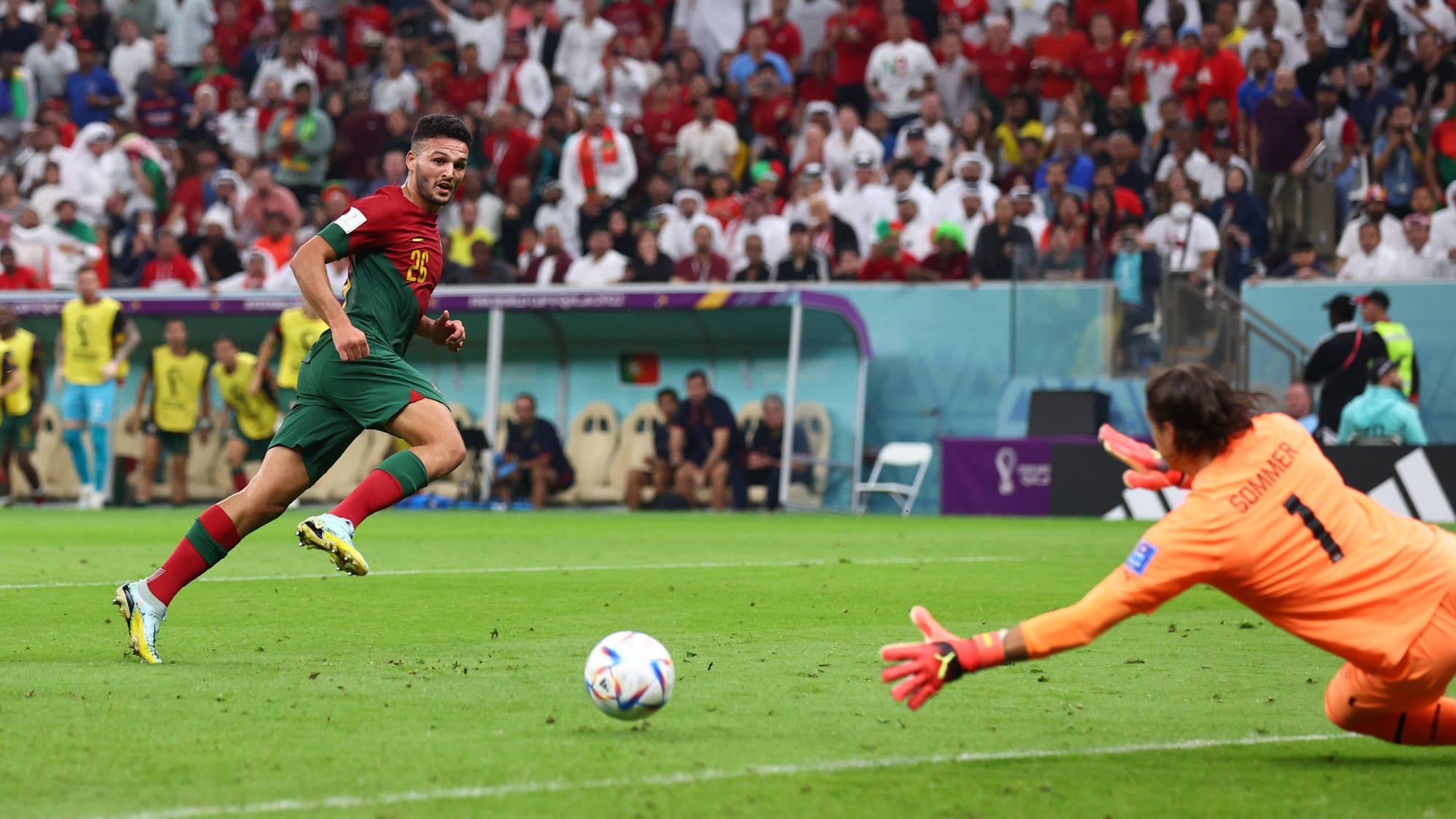 Goncalo Ramos (Portugal) bei einem seiner drei Treffer beim 6:1 gegen die Schweiz im WM-Achtelfinale 2022.