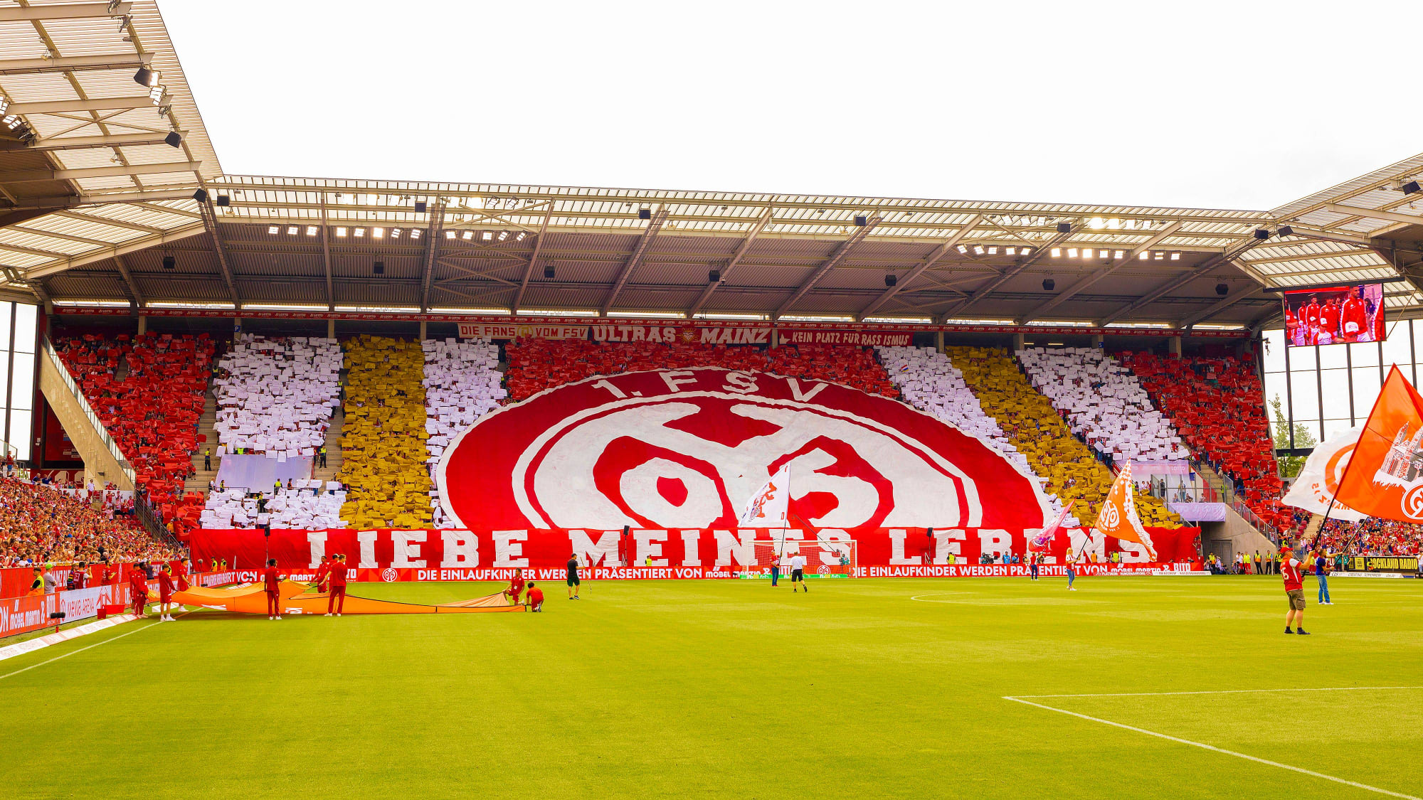 Choreo der Mainz-05-Fans