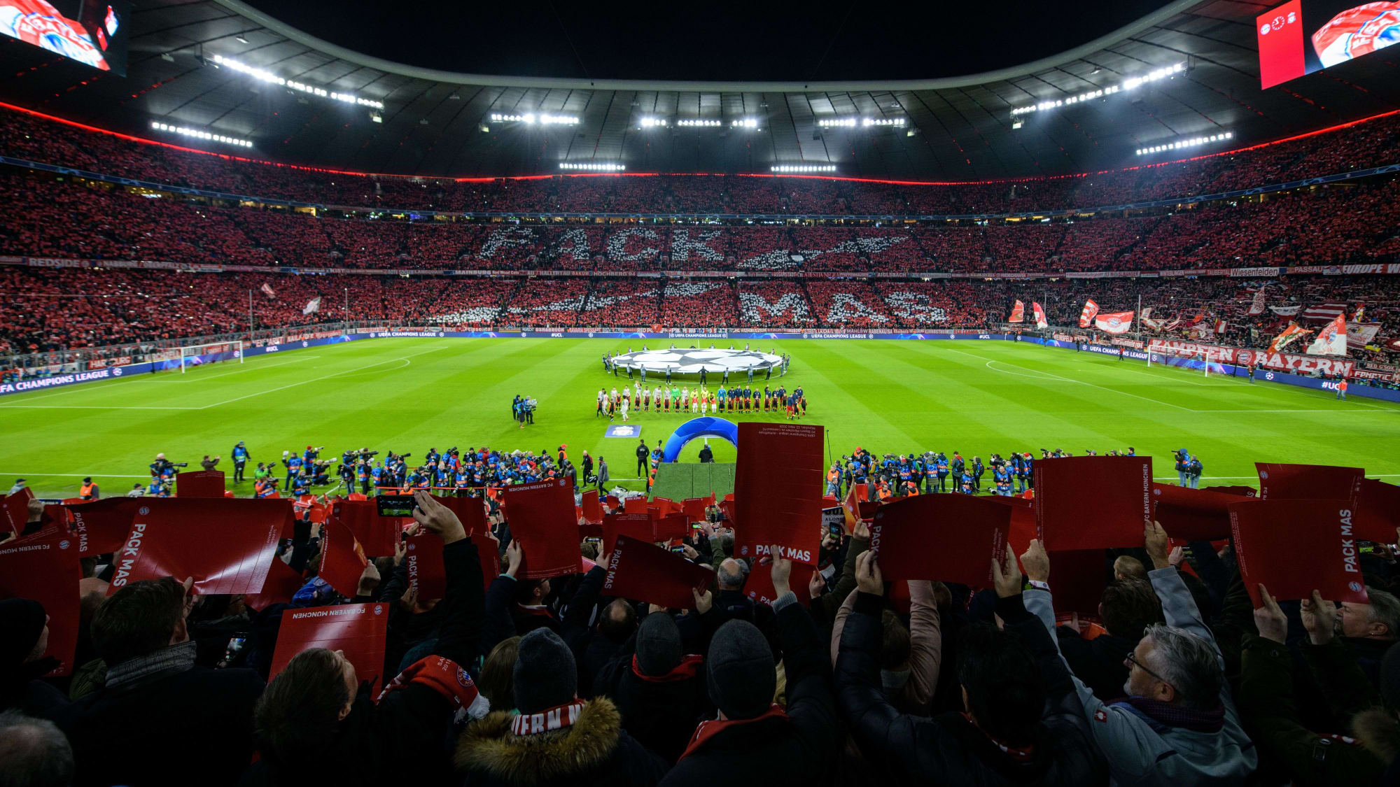 Die 15 größten Stadien Europas - kicker