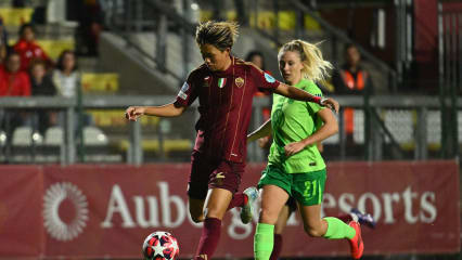 Rebecka Blomqvist (re.) und der VfL Wolfsburg waren Moeka Minami und der AS Rom am Dienstag unterlegen.