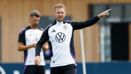 Fühlt sich wie seine Spieler in Herzogenaurach offenbar pudelwohl: Bundestrainer Julian Nagelsmann.