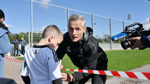 kicker-Reporter Toni Lieto nach dem ersten Training