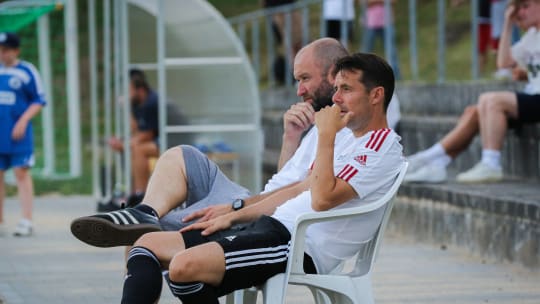 Trainer Marco Reifenscheidt (links) und sein Co-Trainer Paul Lauer (rechts) werden im Sommer Oberligist Sportfreunde Eisbachtal verlassen.