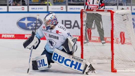 Fängt die Pucks künftig in der Hauptstadt: Jonas Stettmer.