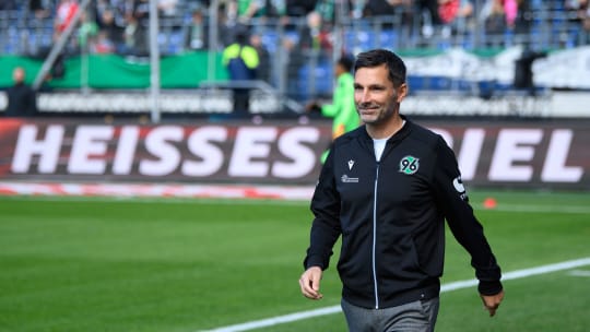 Stärkt seinen Stürmern den Rücken: Hannovers Trainer Stefan Leitl.