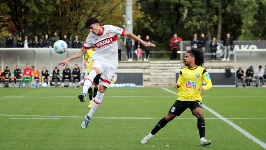 Trug erstmals das VfB-Trikot: Ameen Al-Dakhil.