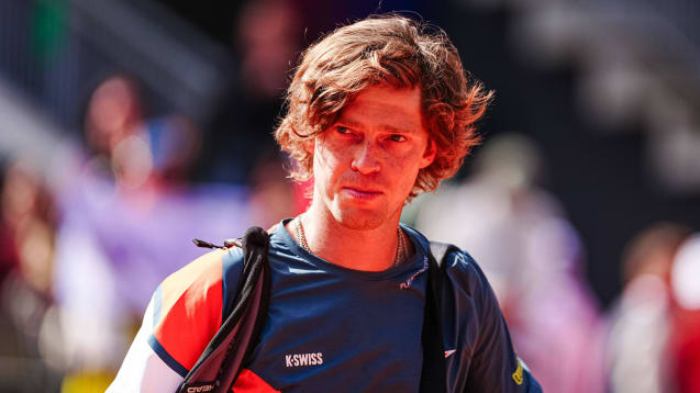 Darf in Hamburg weiter auf den Titel hoffen: Andrey Rublev.
