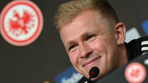 In Eintracht-Bettwäsche geschlafen?