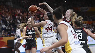 Germany v Spain - FIBA 2026 Women s Basketball World Cup BERLIN, GERMANY - SEPTEMBER 13: Iyana Martin (44) of Spain competes for the ball against an opponent during the FIBA 2026 Women s Basketball World Cup third-place game between Germany and Spain at Uber Arena in Berlin, Germany, on September 13, 2026. Halil Sagirkaya Anadolu Berlin Germany. Editorial use only. Please get in touch for any other usage. PUBLICATIONxNOTxINxTURxUSAxCANxUKxJPNxITAxFRAxAUSxESPxBELxKORxRSAxHKGxNZL Copyright: x2026xAnadoluxHalilxSaÄüÄ±rkayax