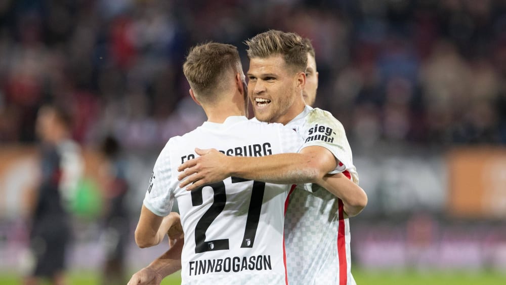 Standen länger nicht mehr gemeinsam auf dem Platz: Alfred Finnbogason und Florian Niederlechner.