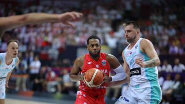 August 28, 2025, Wroclaw, Lower Silesia, Poland: JORDAN LOYD , LUKA DONCIC during EuroBasket 2025 game between Slovenia and Poland, August 28, 2025. Katowice, Poland Wroclaw Poland - ZUMAb265 20250828_zsp_b265_199 Copyright: xMateuszxBireckix