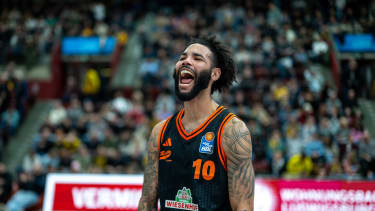 Tevin Brown (Rasta Vechta, #10),

GER, MHP RIESEN Ludwigsburg vs. Rasta Vechta, easycredit BBL, Basketball, Bundesliga [Bundesliga], 11. Spieltag, Spielzeit 2025/2026, 22.12.2025, 06.12.2025,

Foto: Eibner-Pressefoto/Sascha Walther