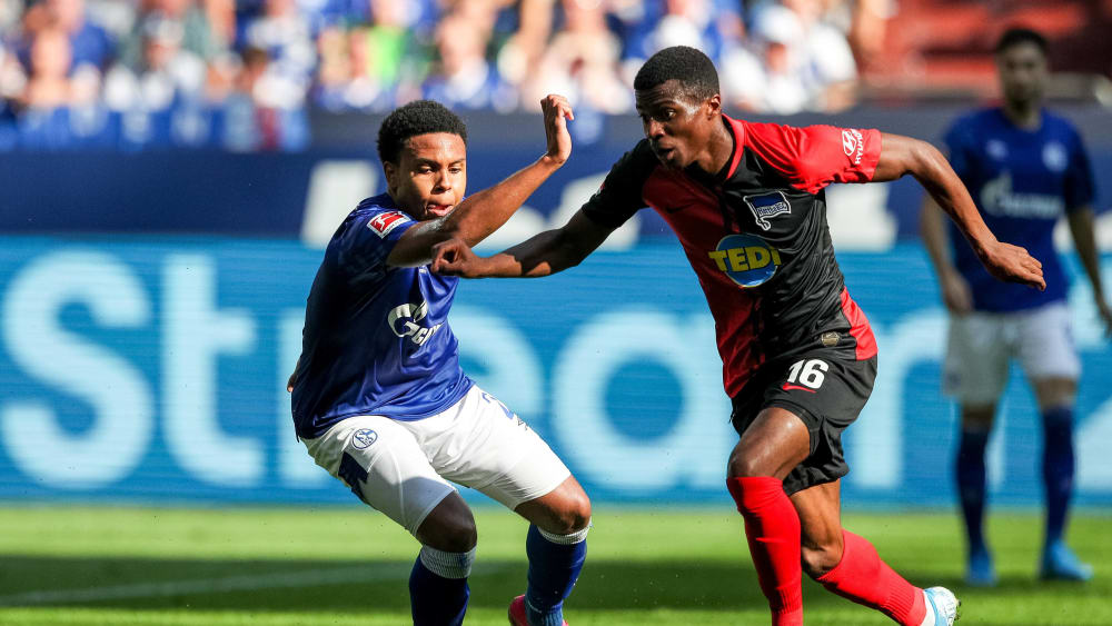 Javairo Dilrosun, Weston McKennie (li.)