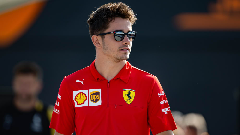 Bleibt Ferrari treu: Charles Leclerc.