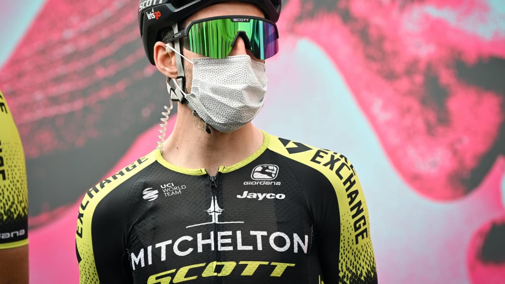 Giro d'Italia: Simon Yates gibt nach positivem Coronatest ...