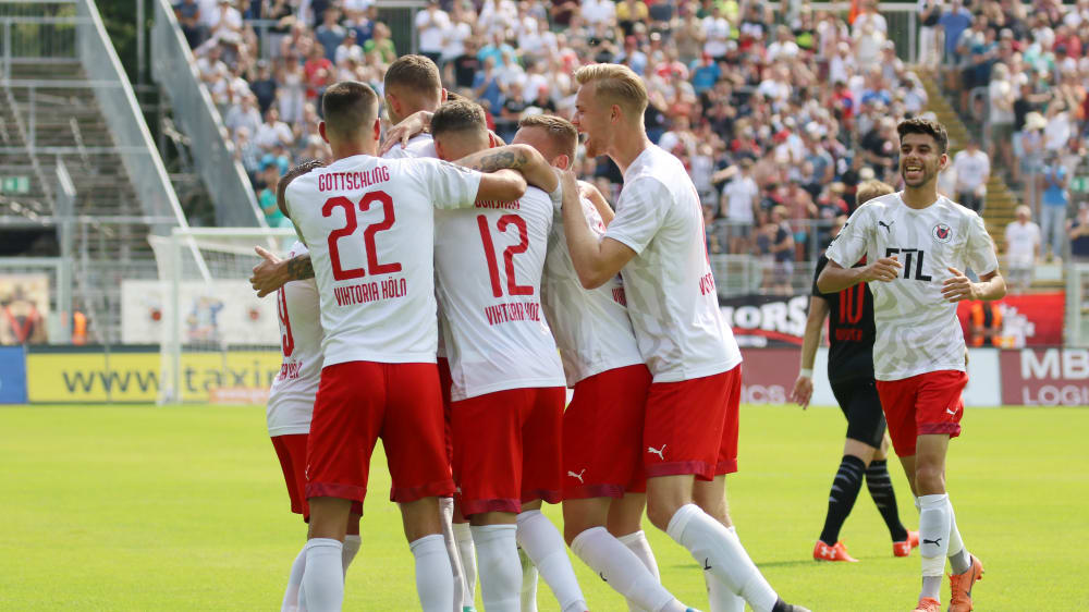 Die K&#246;lner Viktoria hat dem FC Ingolstadt die erste Saison-Niederlage in der 3. Liga zugef&#252;gt.