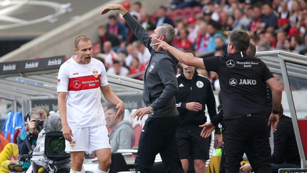 Im doppelten Sinne die Szene des Spiels: Der Platzverweis für Holger Badstuber (l.).