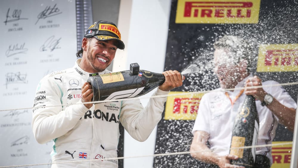 Rast unaufhaltsam dem sechsten WM-Titel entgegen: Mercedes-Pilot Lewis Hamilton.