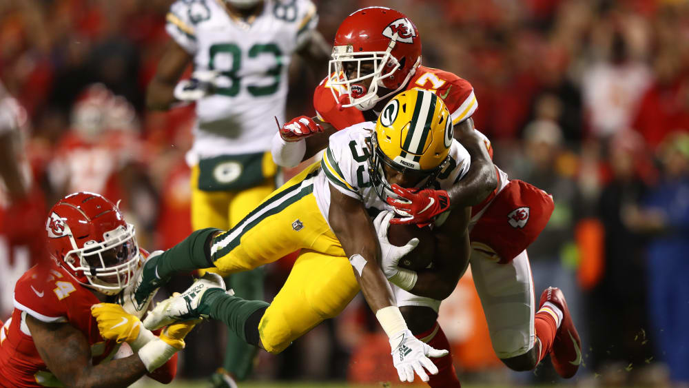 67 Rushing Yards, 159 Receiving Yards: Aaron Jones (M.) war in Kansas City nicht beizukommen.