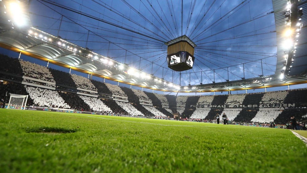 Tolle Choreographie: Frankfurt freut sich auf die nächste stimmungsvolle Europapokalsaison.