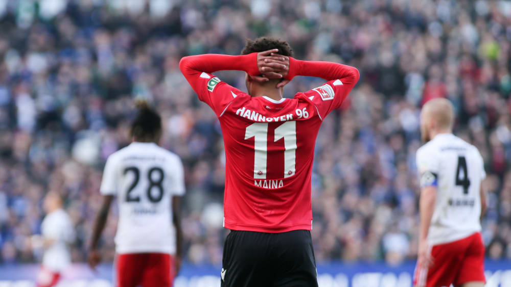 Linton Maina von Hannover 96 ist fassungslos