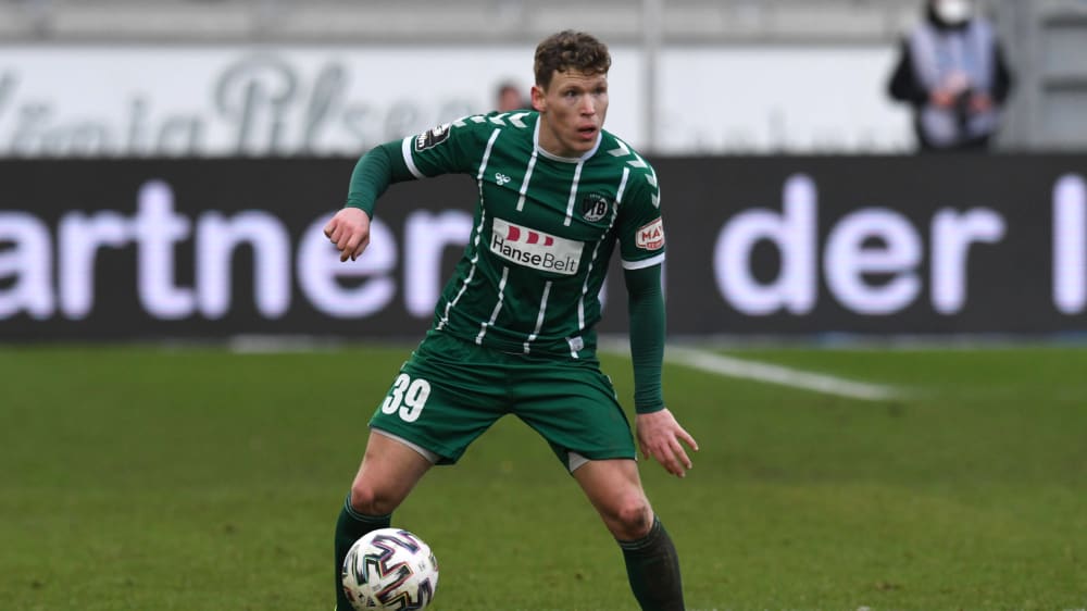 Der VfB L&#252;beck suspendiert Florian Riedel dauerhaft.