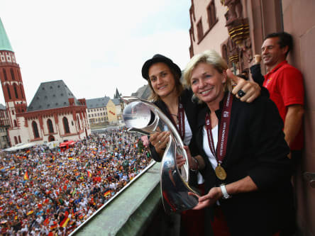 Nadine Angerer, Silvia Neid