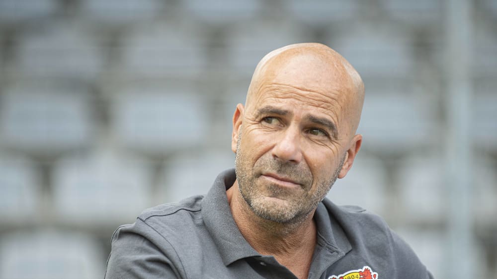 Sieht noch ordentlich Verbesserungspotenzial: Leverkusens Trainer Peter Bosz. 