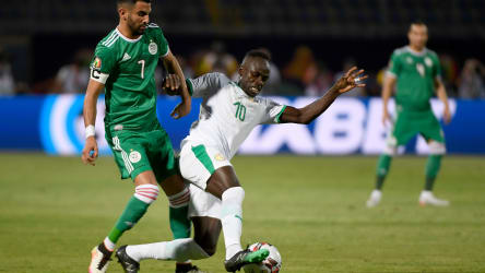 Riyad Mahrez (li.), Sadio Mané