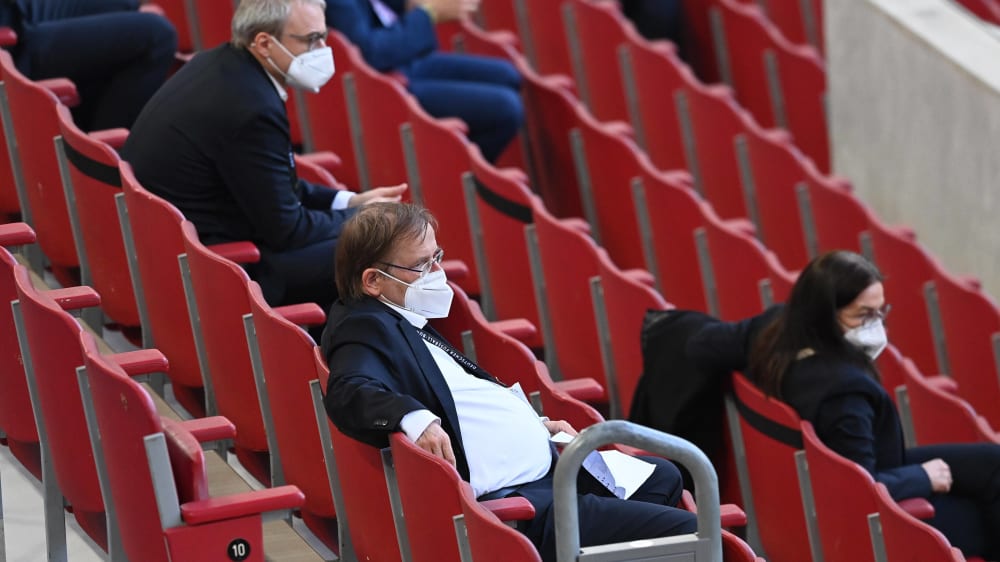 Wie ist das mit Amateurfußball und Zuschauern? BFV-Präsident Koch hat in scharfen Worten das neuen bayerische "Rahmenkonzept Sport" kritisiert.