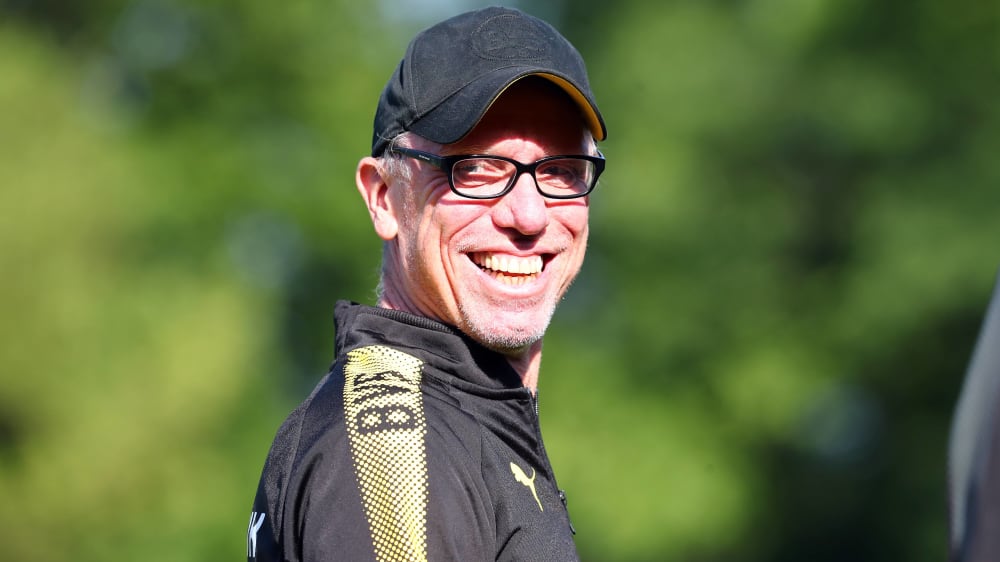 Peter Stöger trifft im August auf Dortmund - zwei Jahre nach seinem Aus beim BVB.