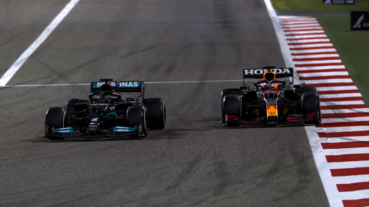 Formel 1 Warum Max Verstappen Lewis Hamilton Vorbei Lassen Musste Kicker