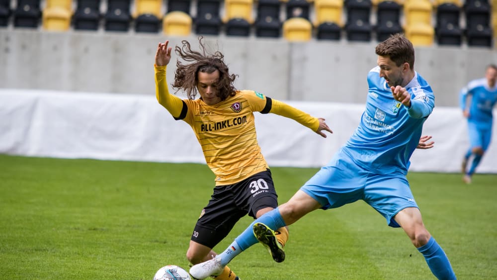 Stand im Test gegen Dynamdo Dresden in der Startelf: Matti Langer (rechts).