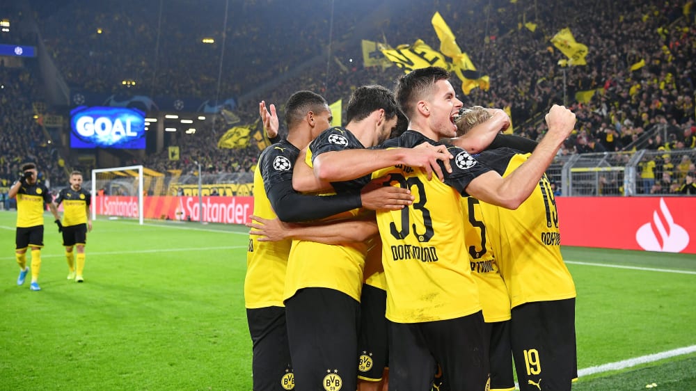 Begehrte Trikots: Borussia Dortmund jubelt in der Champions League.