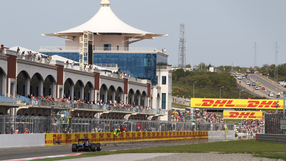 Formel 1 Vor 100 000 Fans In Der Turkei Kicker