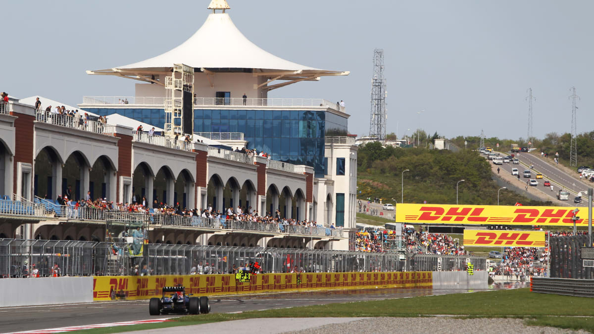 Formel 1 Vor 100 000 Fans In Der Turkei Kicker