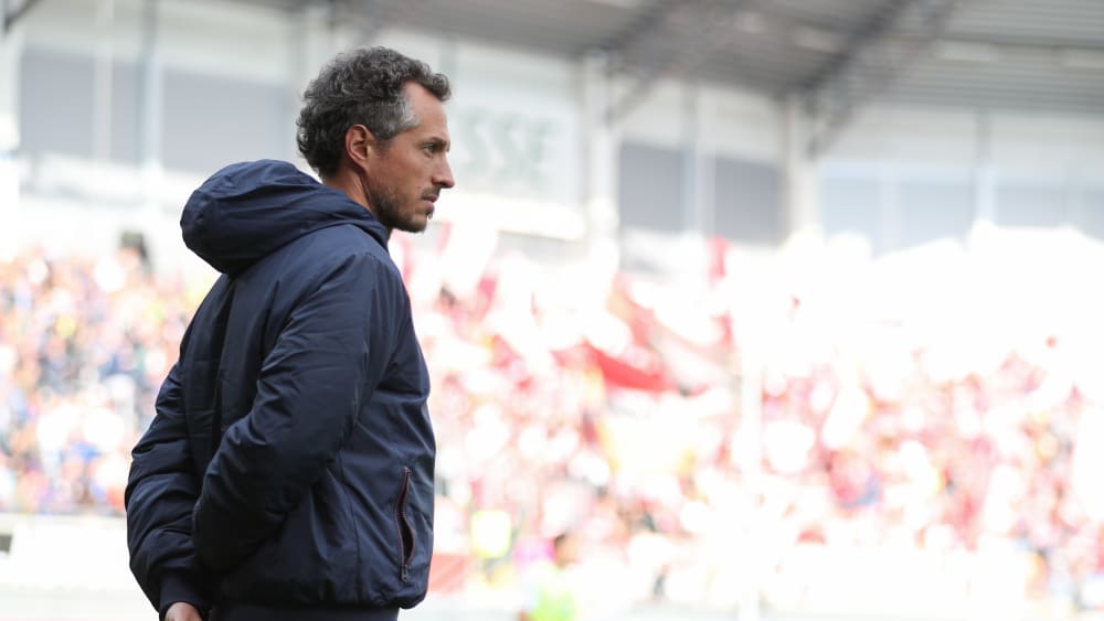 Drei wichtige Punkte in ungewohnter Funktion: Der Mainzer Co-Trainer Jan-Moritz Lichte.