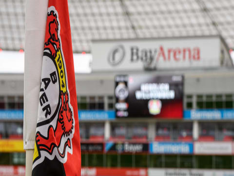 Corona-Auflagen: So viele Fans dürften in die Stadien ...